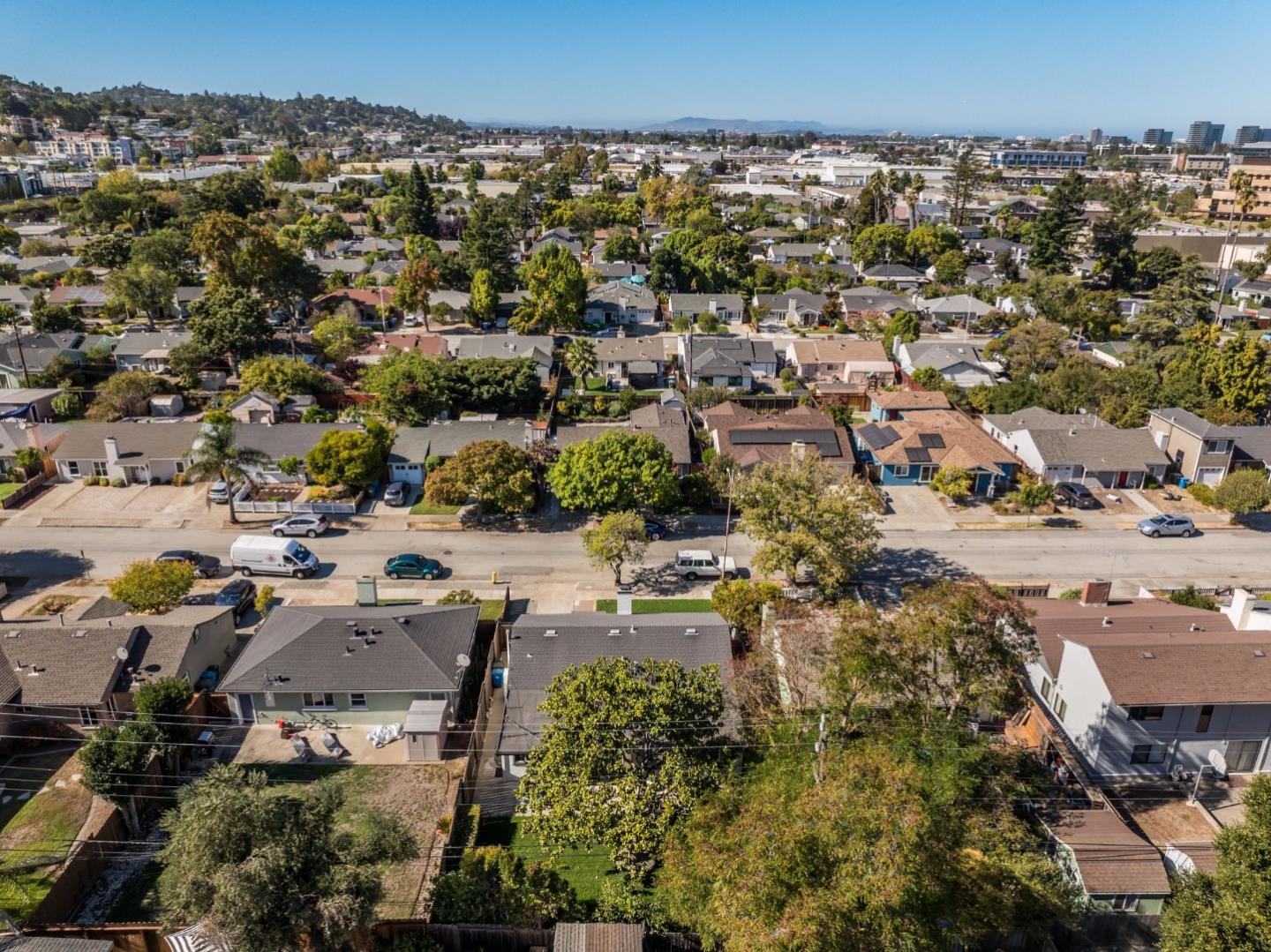 Detail Gallery Image 39 of 39 For 1011 Springfield Dr, San Carlos,  CA 94070 - 2 Beds | 1 Baths