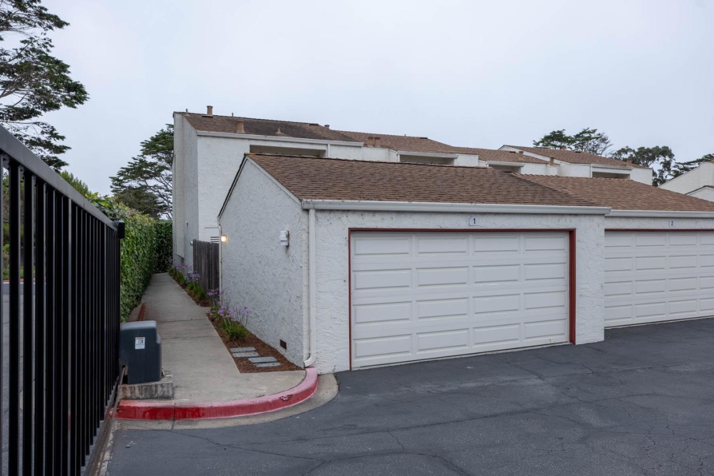 Detail Gallery Image 41 of 54 For 3137 Seacrest Ave #1,  Marina,  CA 93933 - 3 Beds | 1/2 Baths