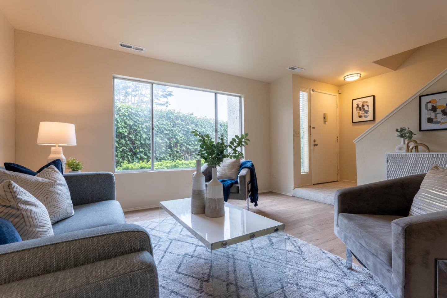 Detail Gallery Image 6 of 54 For 3137 Seacrest Ave #1,  Marina,  CA 93933 - 3 Beds | 1/2 Baths