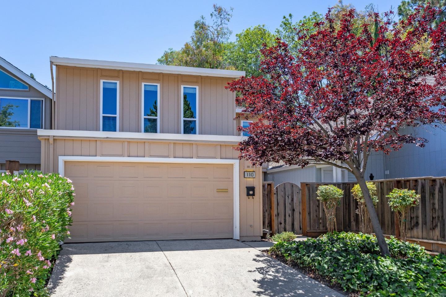 Browse active condo listings in LOS GATOS WOODS