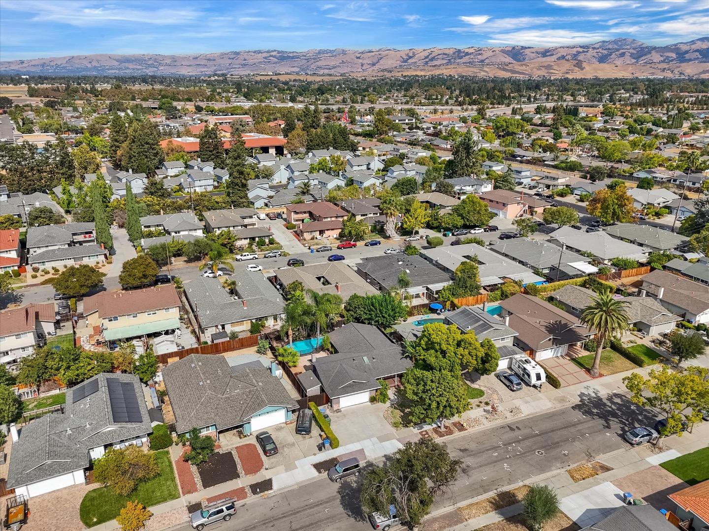 Detail Gallery Image 50 of 53 For 675 Alamo Dr, San Jose,  CA 95123 - 3 Beds | 2 Baths