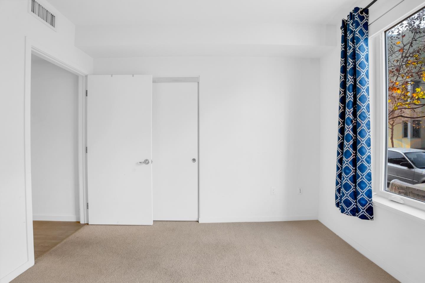 Detail Gallery Image 15 of 31 For 10 Innes Ct #102,  San Francisco,  CA 94124 - 3 Beds | 2 Baths