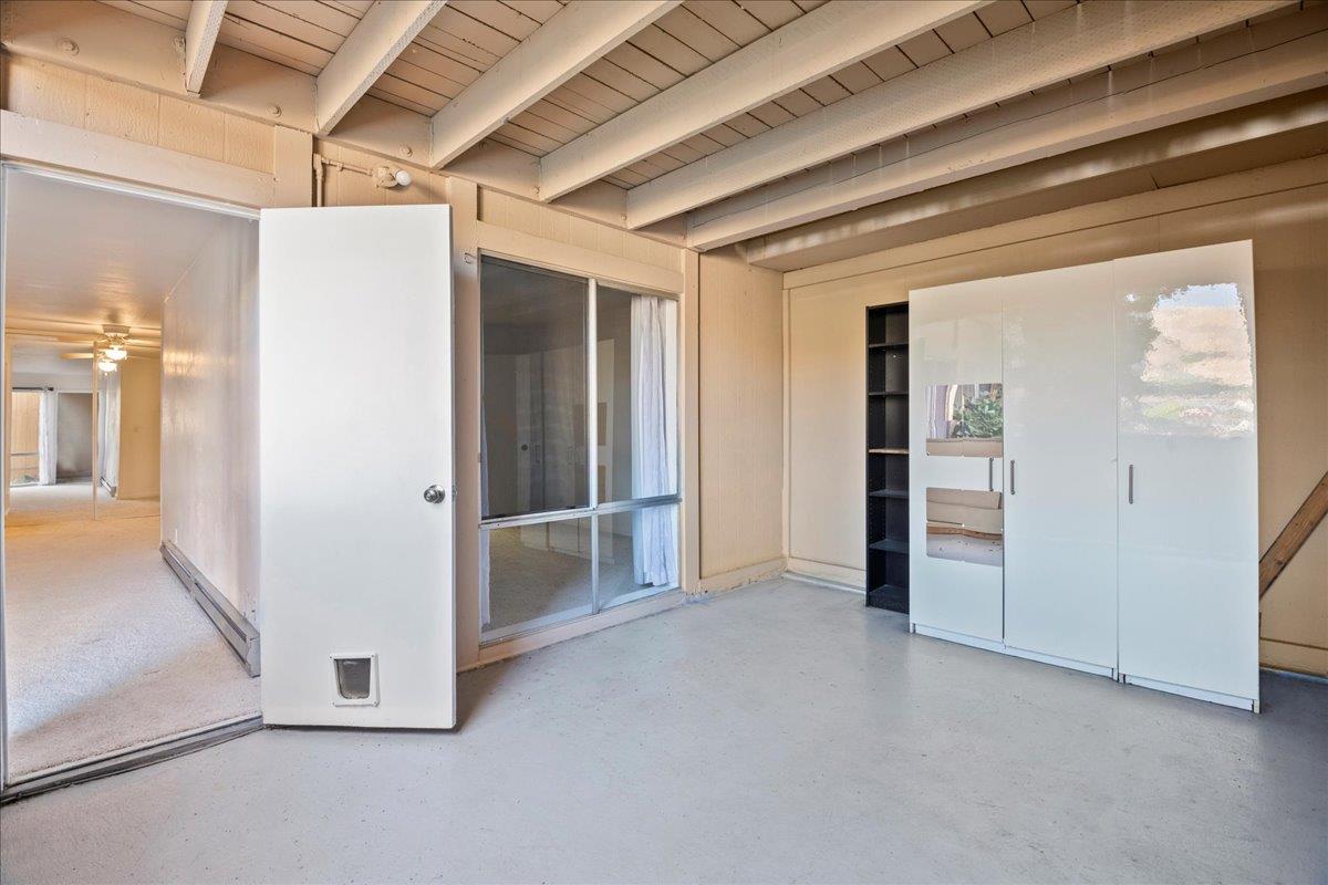 Detail Gallery Image 13 of 17 For 260 Industrial Pkwy #13,  Hayward,  CA 94544 - 1 Beds | 1 Baths