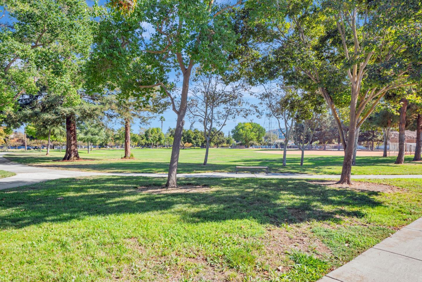 Detail Gallery Image 25 of 28 For 187 Cheryl Beck Dr, San Jose,  CA 95119 - 3 Beds | 2/1 Baths