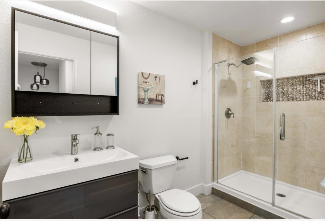 Detail Gallery Image 10 of 22 For 260 W Dunne Ave #14,  Morgan Hill,  CA 95037 - 2 Beds | 1/1 Baths