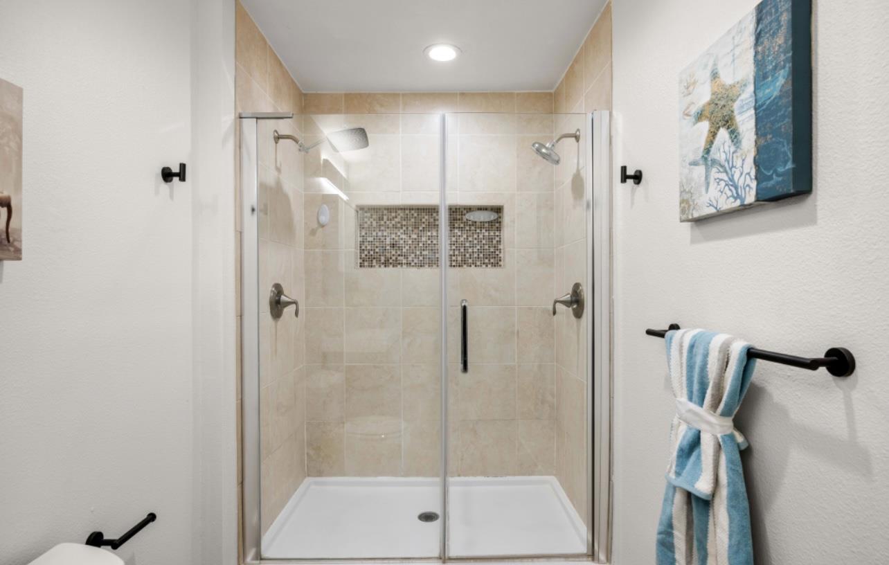 Detail Gallery Image 9 of 22 For 260 W Dunne Ave #14,  Morgan Hill,  CA 95037 - 2 Beds | 1/1 Baths