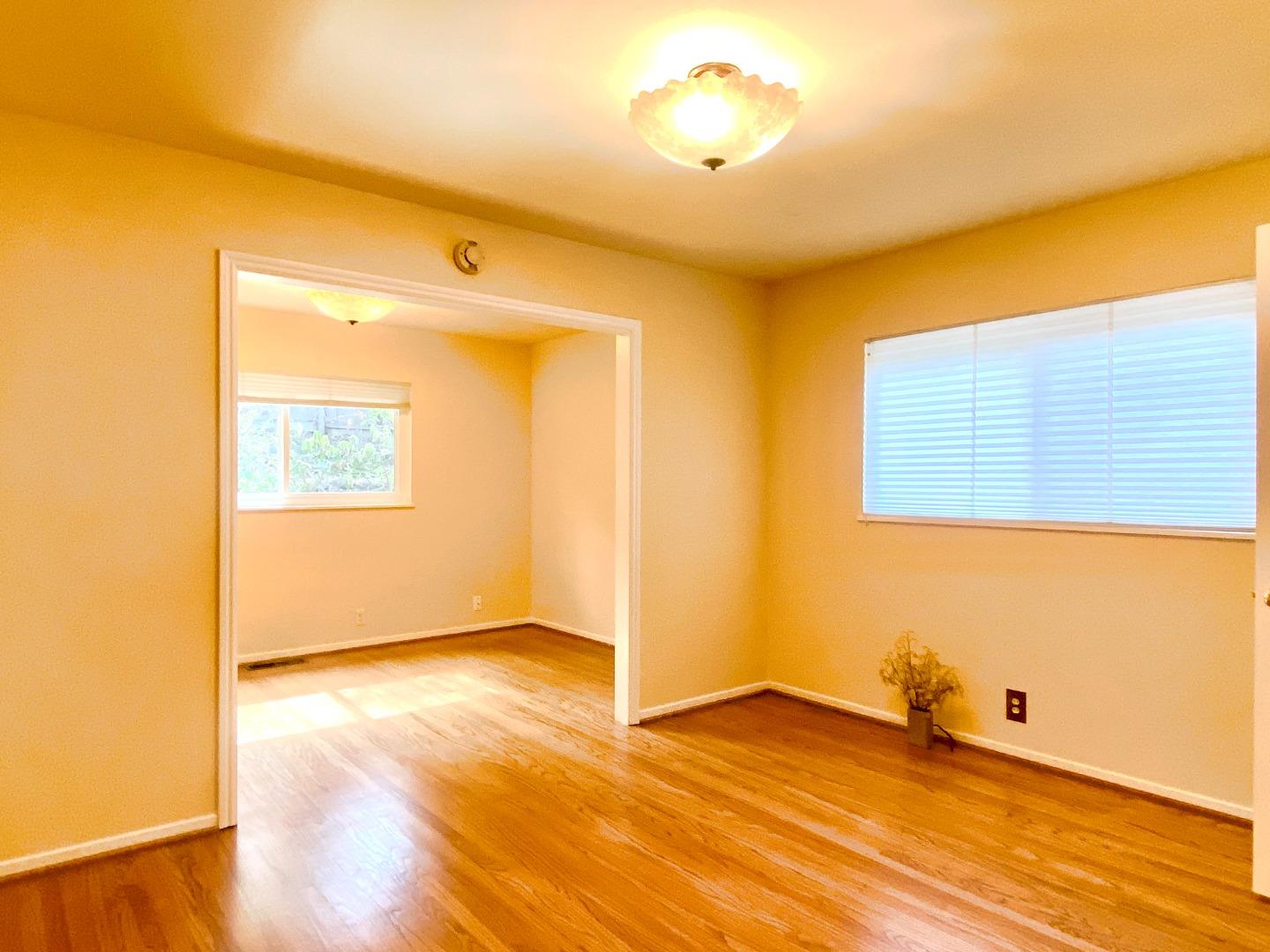 Detail Gallery Image 20 of 27 For 1306 Ashwood Ct, San Mateo,  CA 94402 - 3 Beds | 2 Baths