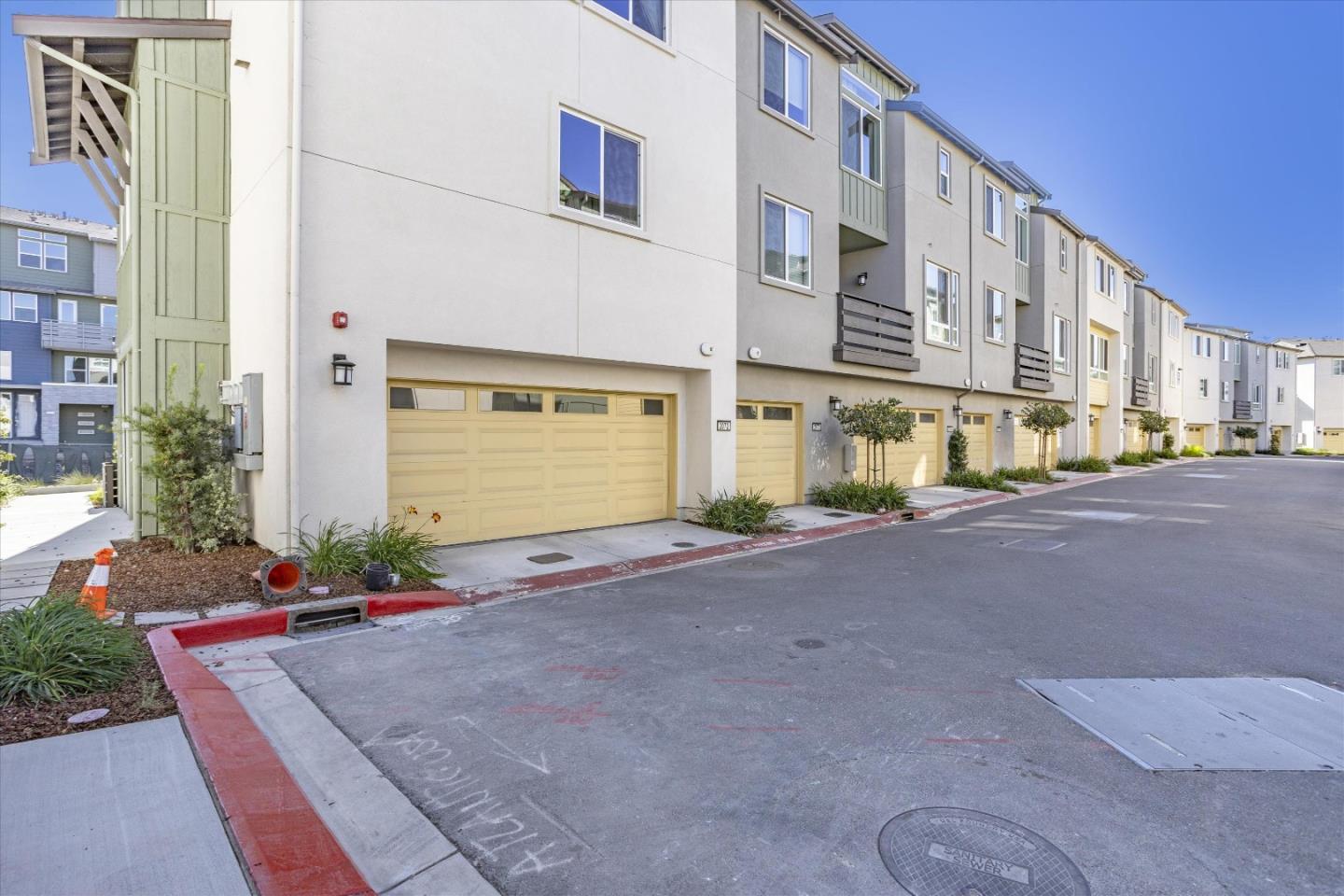 Detail Gallery Image 32 of 44 For 2072 Tarob Ct, Milpitas,  CA 95035 - 3 Beds | 2/1 Baths