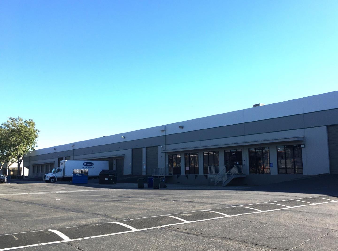 1995 Davis, San Leandro, California 94577, ,Commercial Lease,For Rent,1995 Davis,ML81983424