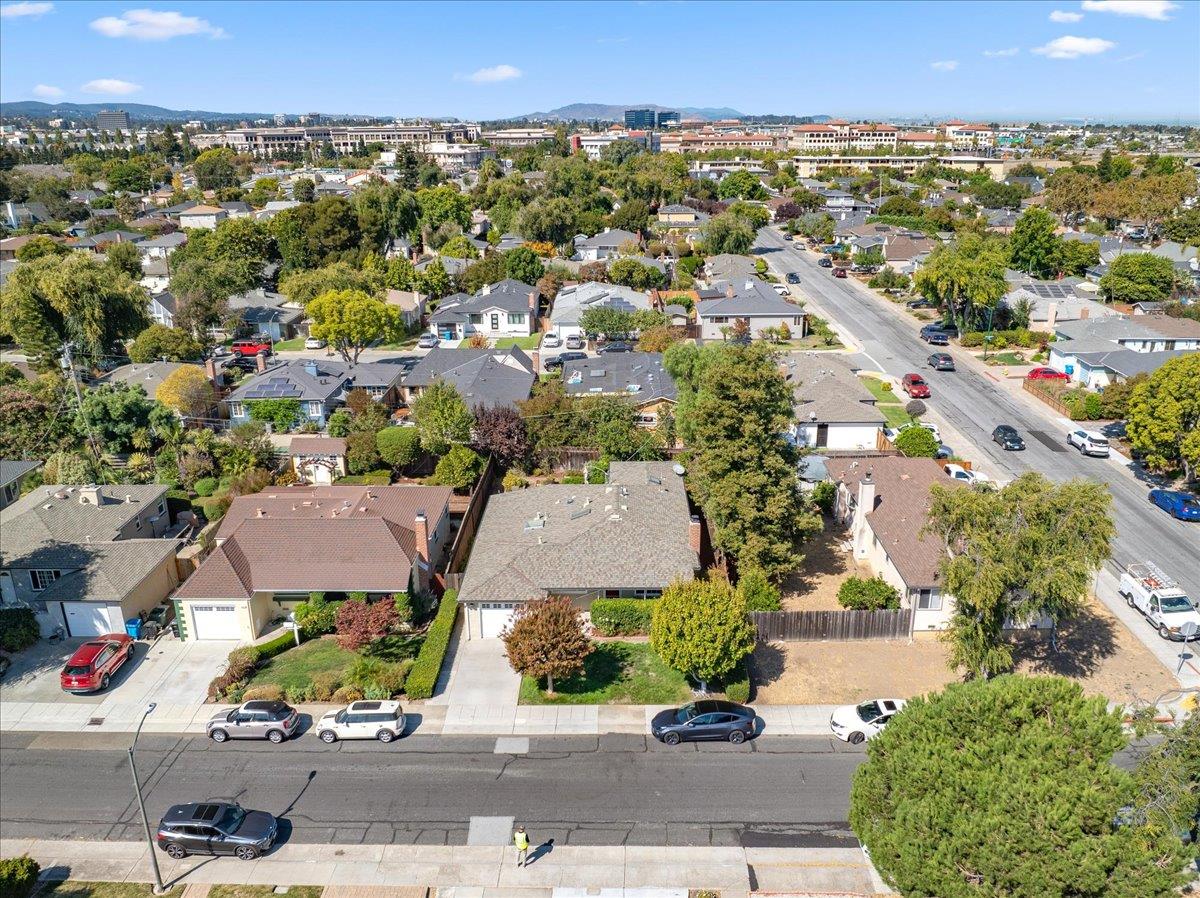 Detail Gallery Image 39 of 52 For 321 Cupertino Way, San Mateo,  CA 94403 - 3 Beds | 3 Baths