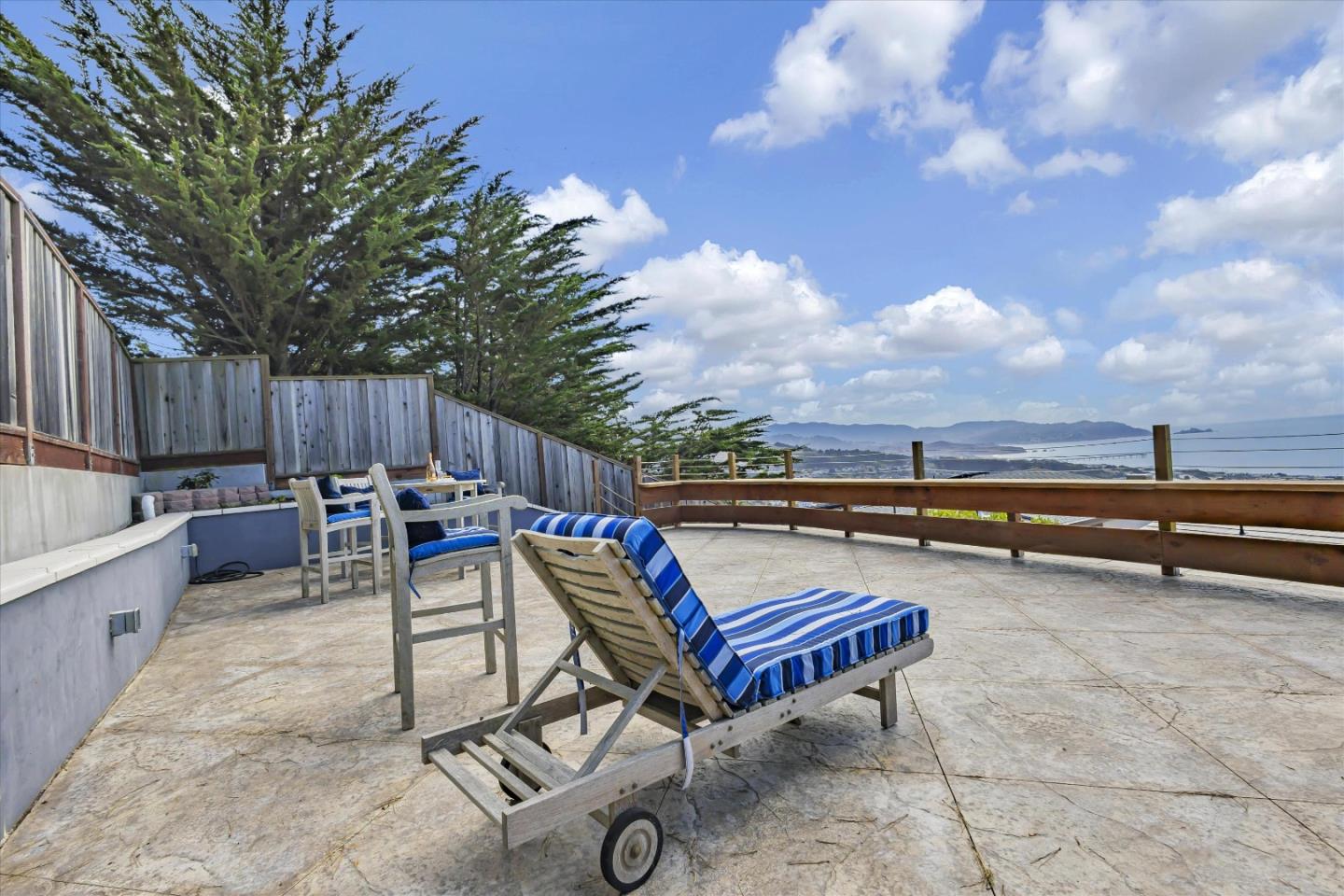 Detail Gallery Image 64 of 74 For 327 Farallon Ave, Pacifica,  CA 94044 - 4 Beds | 2/1 Baths