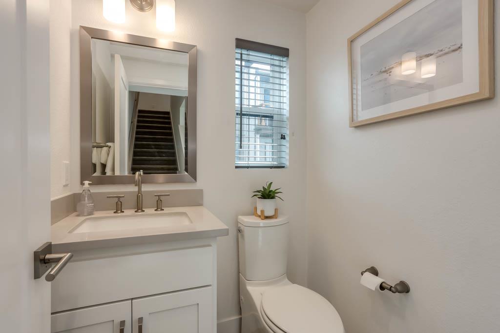 Detail Gallery Image 13 of 29 For 15021 Briggs Ct, Los Gatos,  CA 95032 - 2 Beds | 2/1 Baths