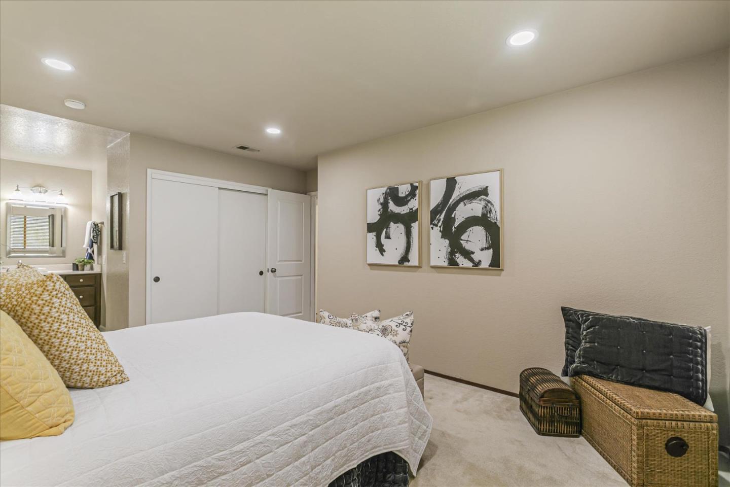 Detail Gallery Image 12 of 32 For 142 La Crosse Dr, Morgan Hill,  CA 95037 - 2 Beds | 2 Baths