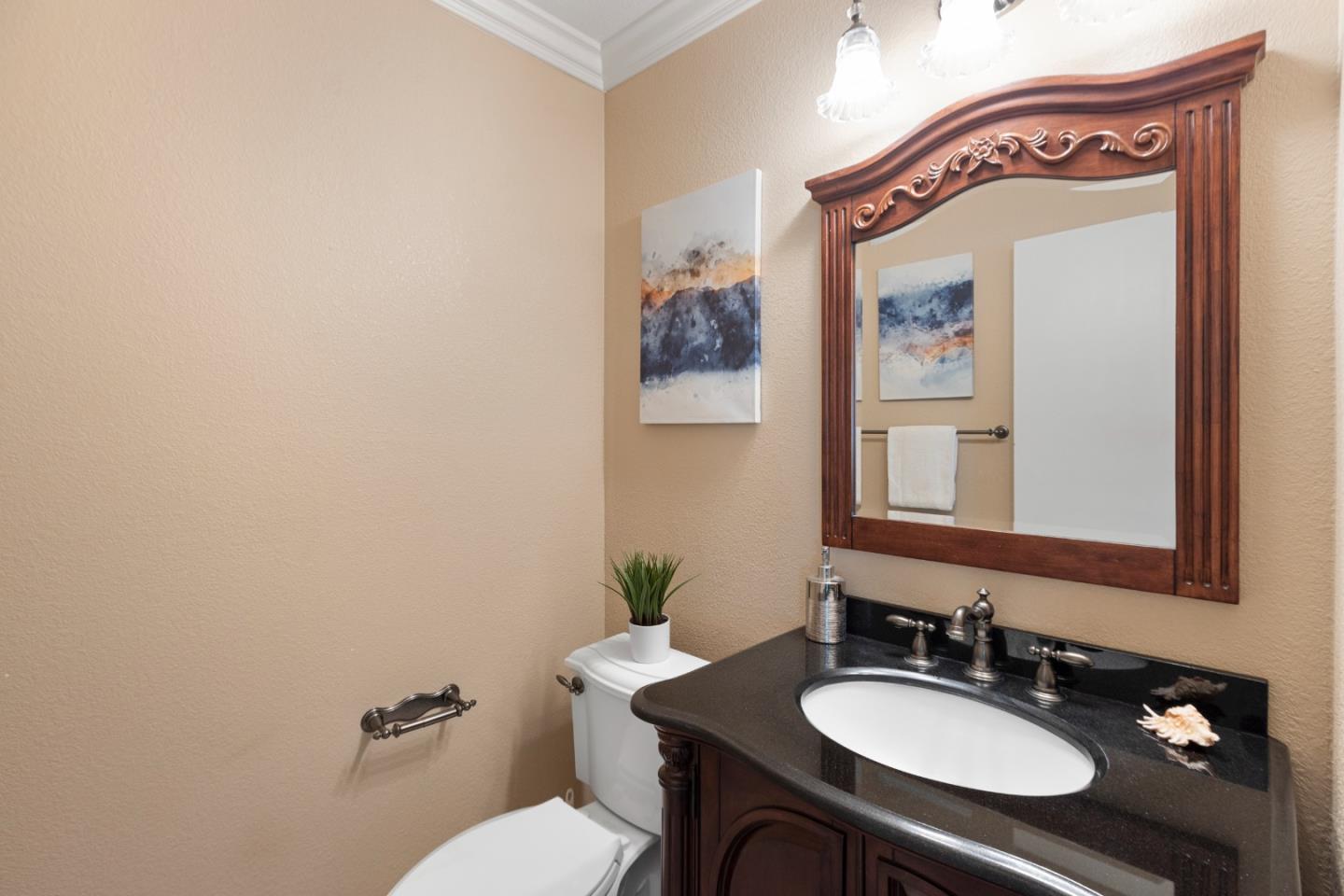 Detail Gallery Image 12 of 39 For 4964 Flat Rock Cir, San Jose,  CA 95136 - 3 Beds | 2/1 Baths