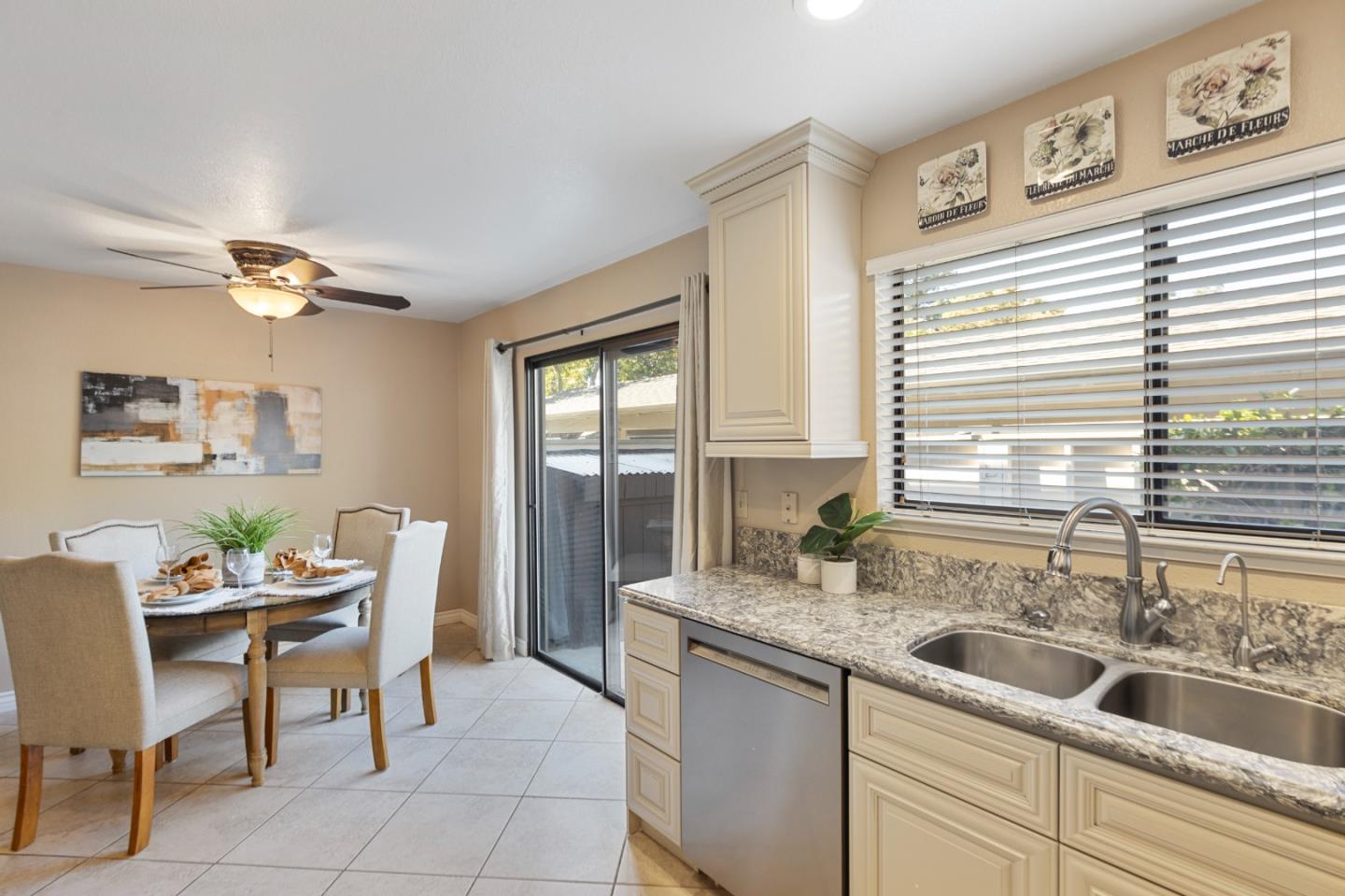 Detail Gallery Image 19 of 39 For 4964 Flat Rock Cir, San Jose,  CA 95136 - 3 Beds | 2/1 Baths