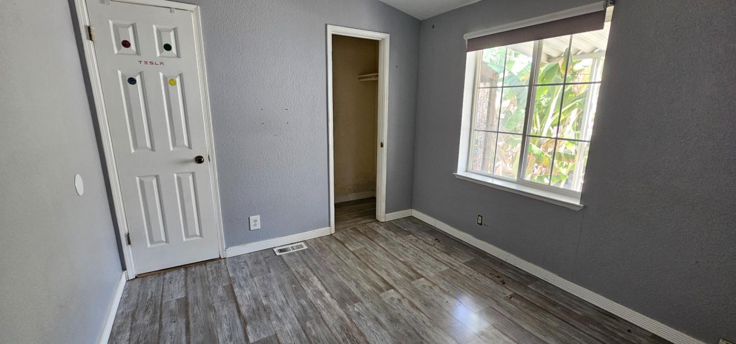 Detail Gallery Image 9 of 16 For 440 Moffett Blvd #106,  Mountain View,  CA 94043 - 2 Beds | 1 Baths