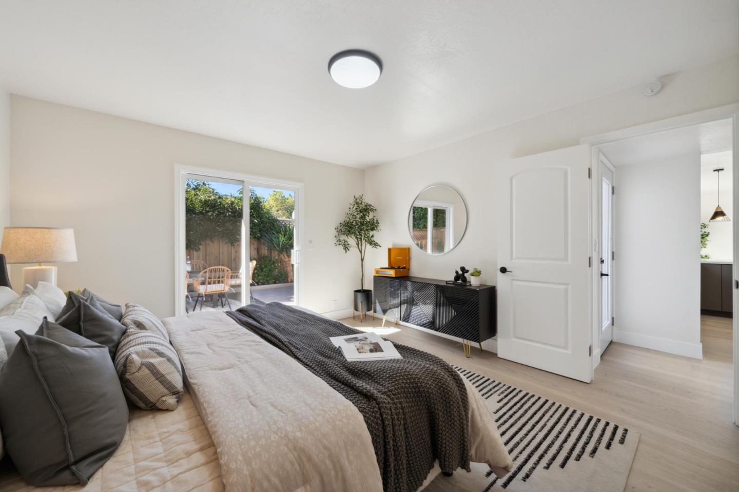 Detail Gallery Image 60 of 78 For 2634 Holland St, San Mateo,  CA 94403 - 6 Beds | 2/1 Baths