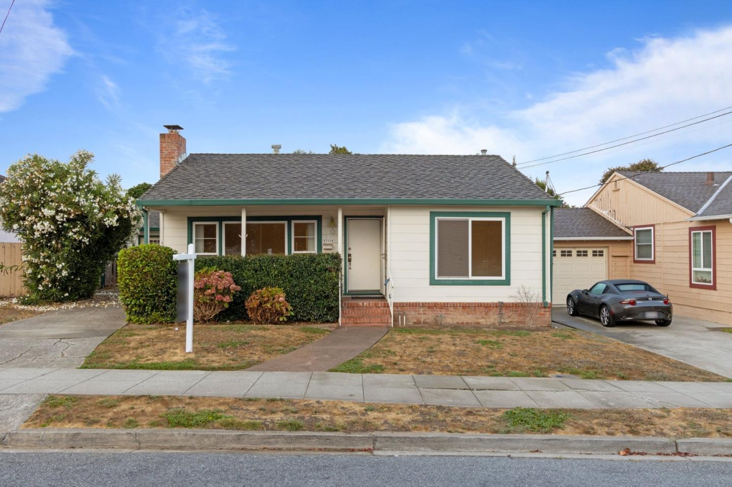 Detail Gallery Image 1 of 35 For 311 Linden Ave, San Bruno,  CA 94066 - 3 Beds | 2 Baths