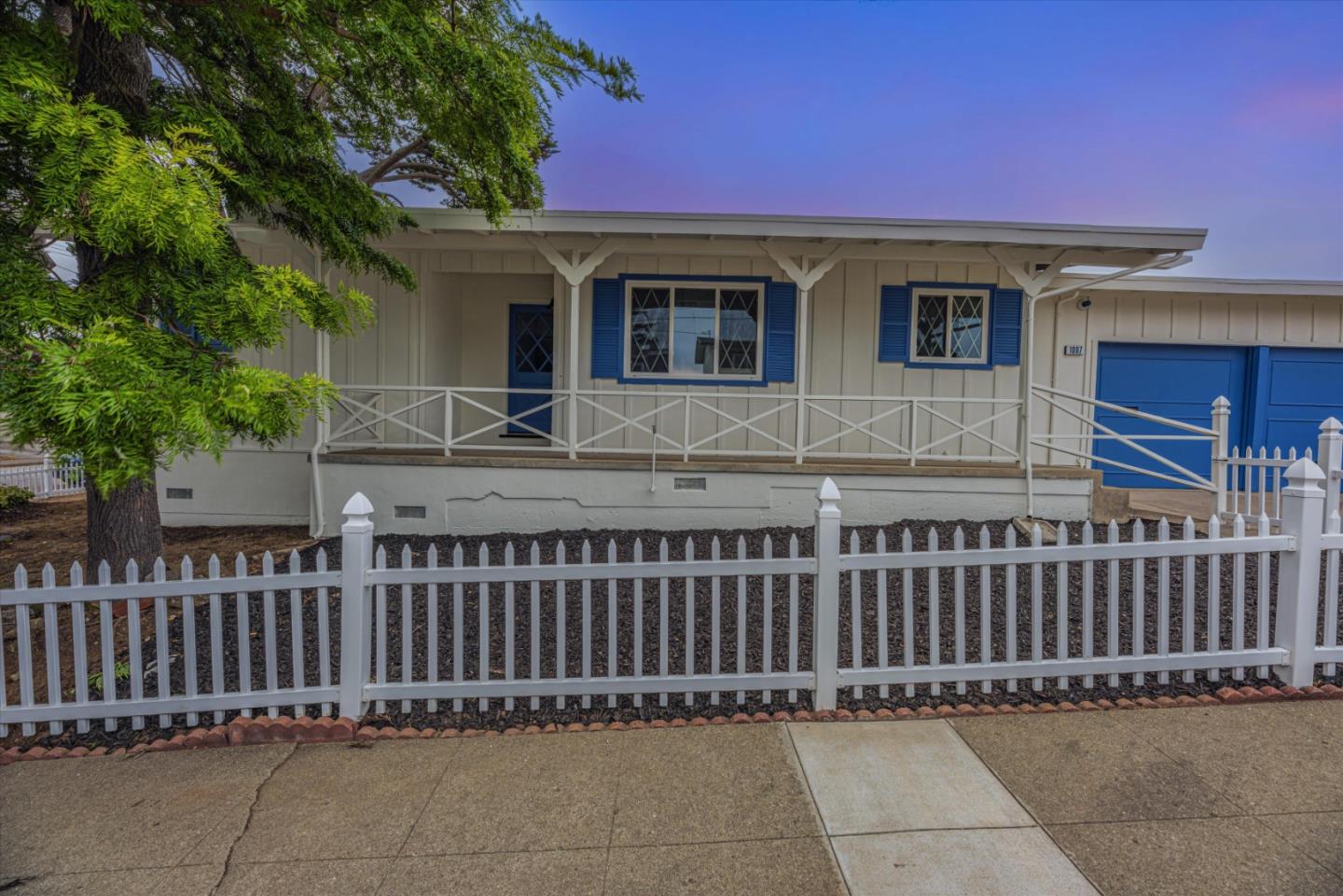 Detail Gallery Image 56 of 72 For 1087 View Way, Pacifica,  CA 94044 - 3 Beds | 2 Baths