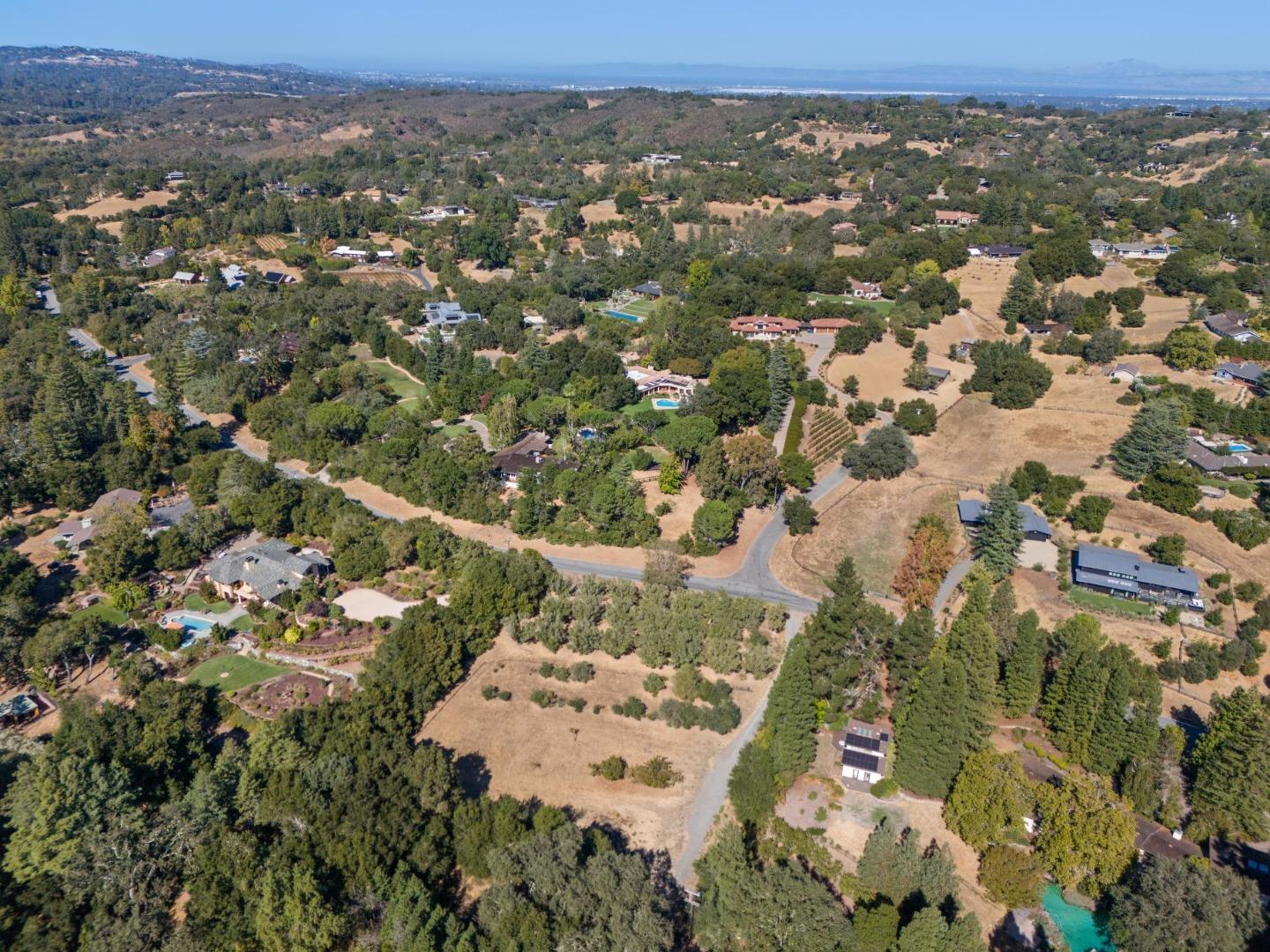 Detail Gallery Image 10 of 22 For 125 Mapache, Portola Valley,  CA 94028 - – Beds | – Baths