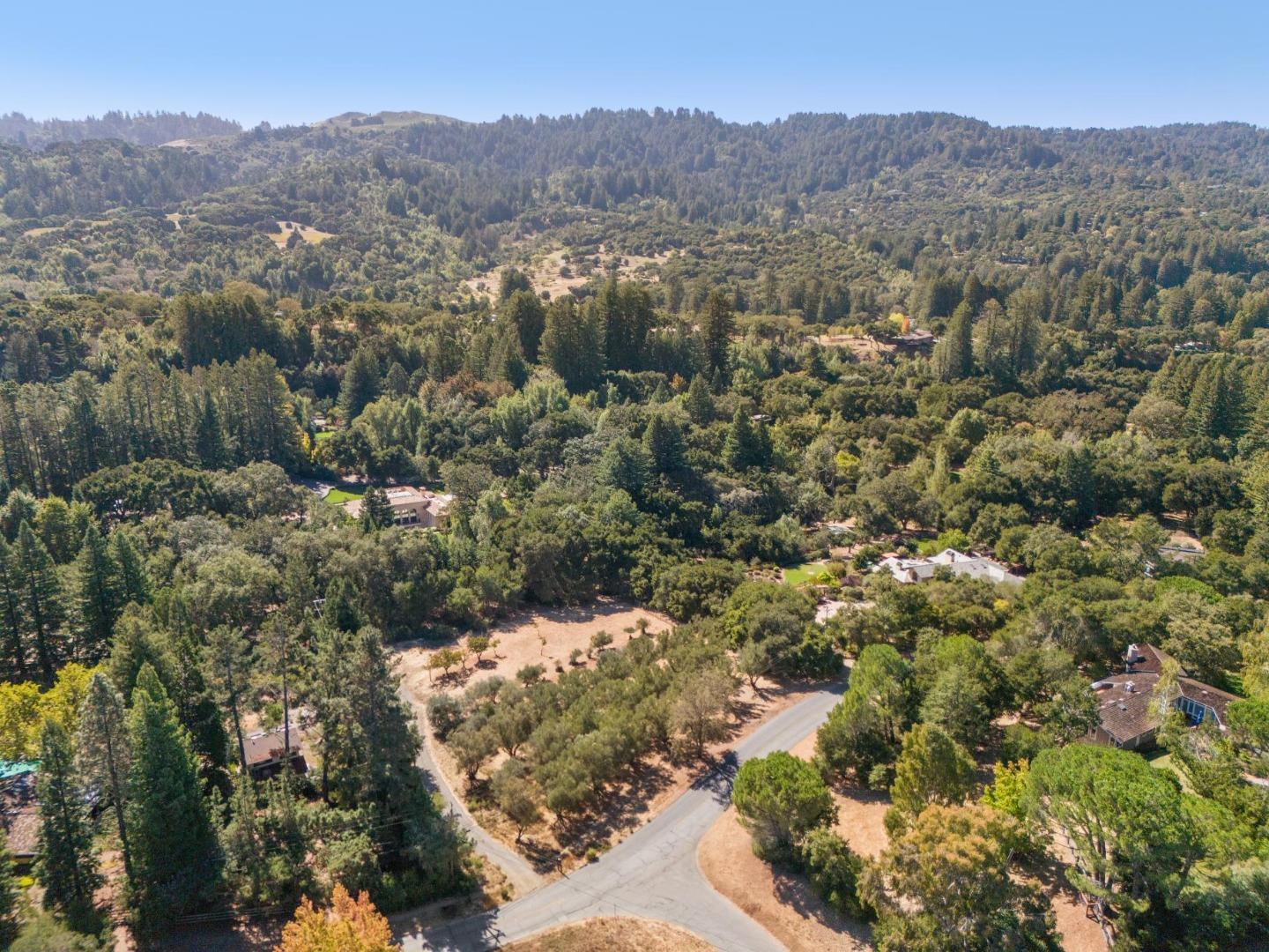 Detail Gallery Image 11 of 22 For 125 Mapache, Portola Valley,  CA 94028 - – Beds | – Baths