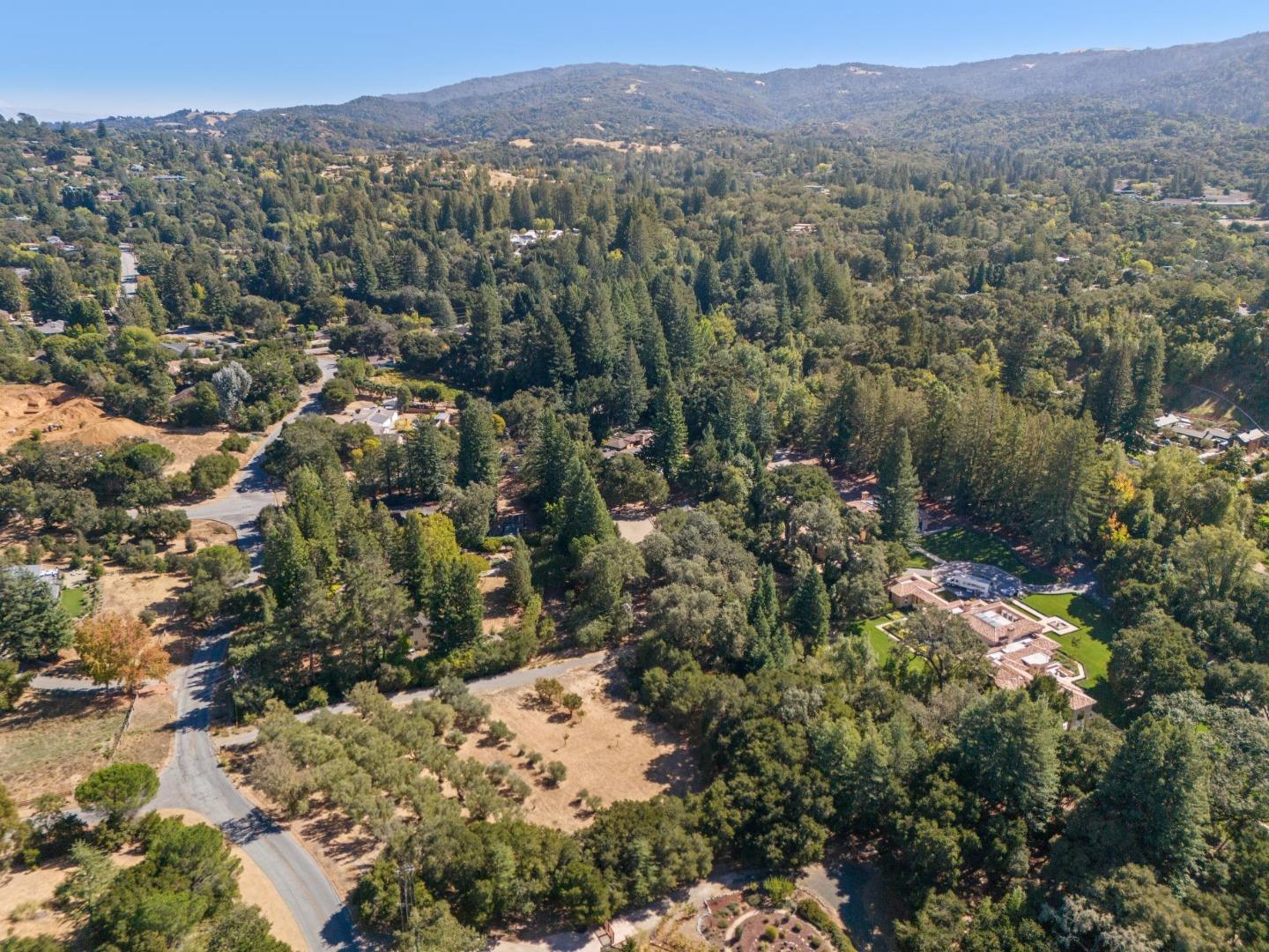 Detail Gallery Image 15 of 22 For 125 Mapache, Portola Valley,  CA 94028 - – Beds | – Baths