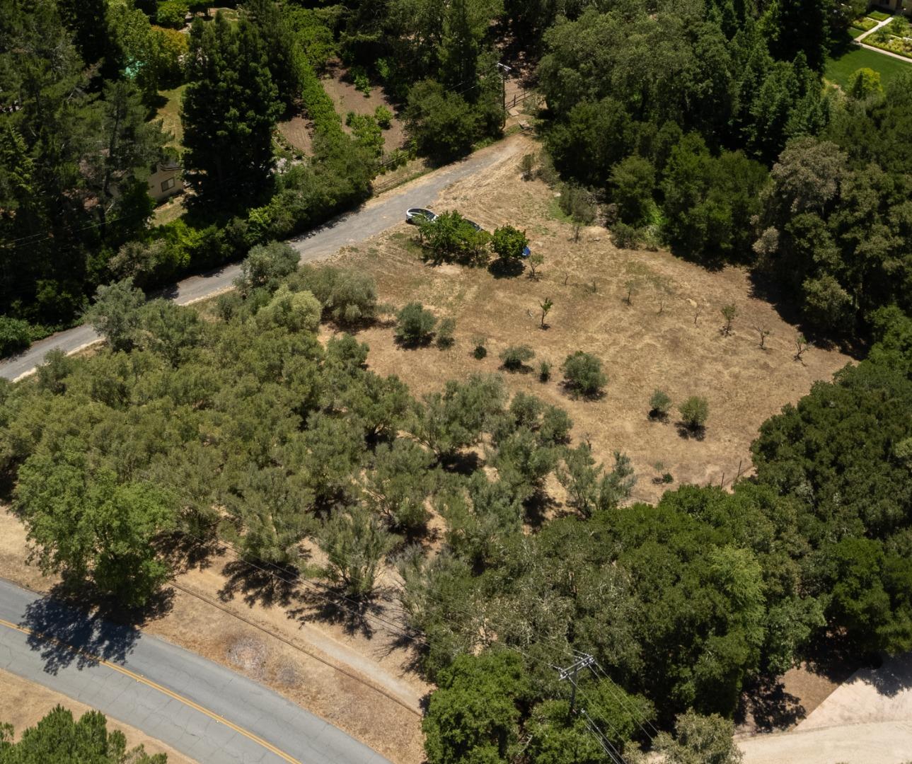 Detail Gallery Image 4 of 22 For 125 Mapache, Portola Valley,  CA 94028 - – Beds | – Baths