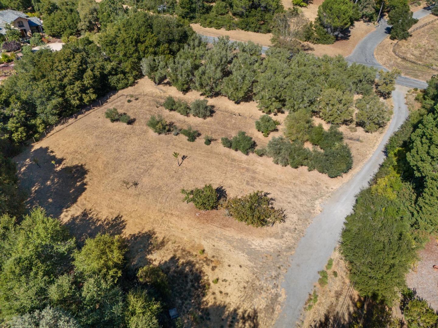 Detail Gallery Image 8 of 22 For 125 Mapache, Portola Valley,  CA 94028 - – Beds | – Baths
