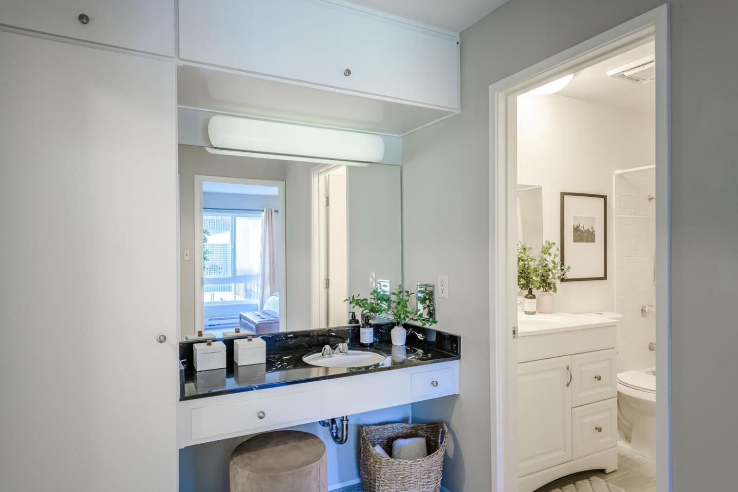 Detail Gallery Image 6 of 19 For 815 N Humboldt St #318,  San Mateo,  CA 94401 - 2 Beds | 1 Baths