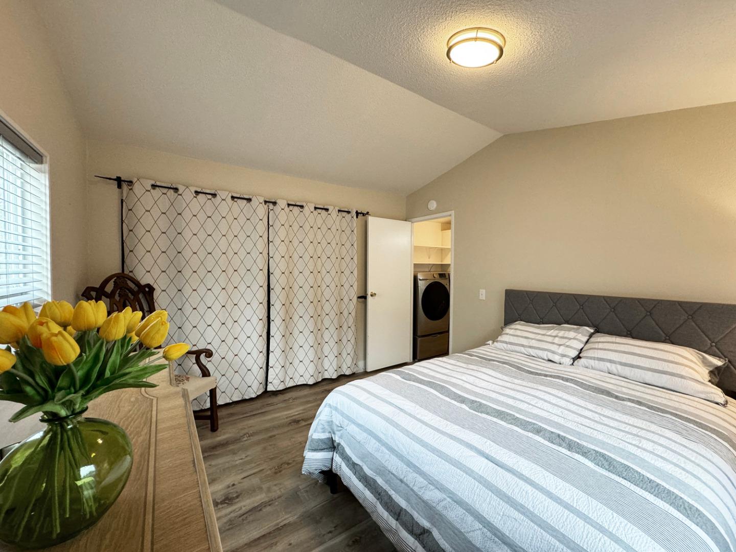 Detail Gallery Image 13 of 17 For 2 Sand Dunes #2,  Half Moon Bay,  CA 94019 - 2 Beds | 1 Baths