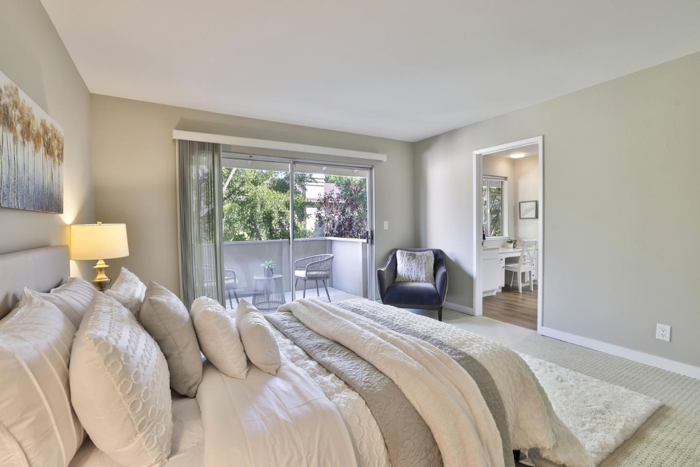 Detail Gallery Image 11 of 38 For 15400 Winchester Blvd #7,  Los Gatos,  CA 95030 - 3 Beds | 2/1 Baths