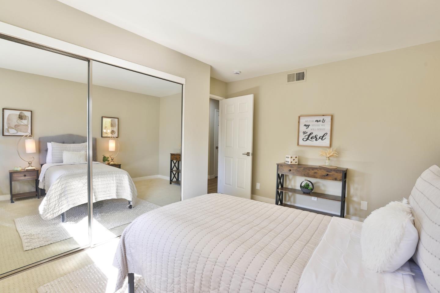 Detail Gallery Image 18 of 38 For 15400 Winchester Blvd #7,  Los Gatos,  CA 95030 - 3 Beds | 2/1 Baths