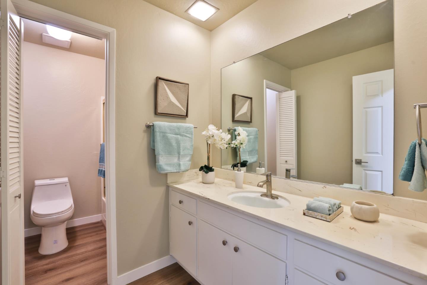 Detail Gallery Image 19 of 38 For 15400 Winchester Blvd #7,  Los Gatos,  CA 95030 - 3 Beds | 2/1 Baths