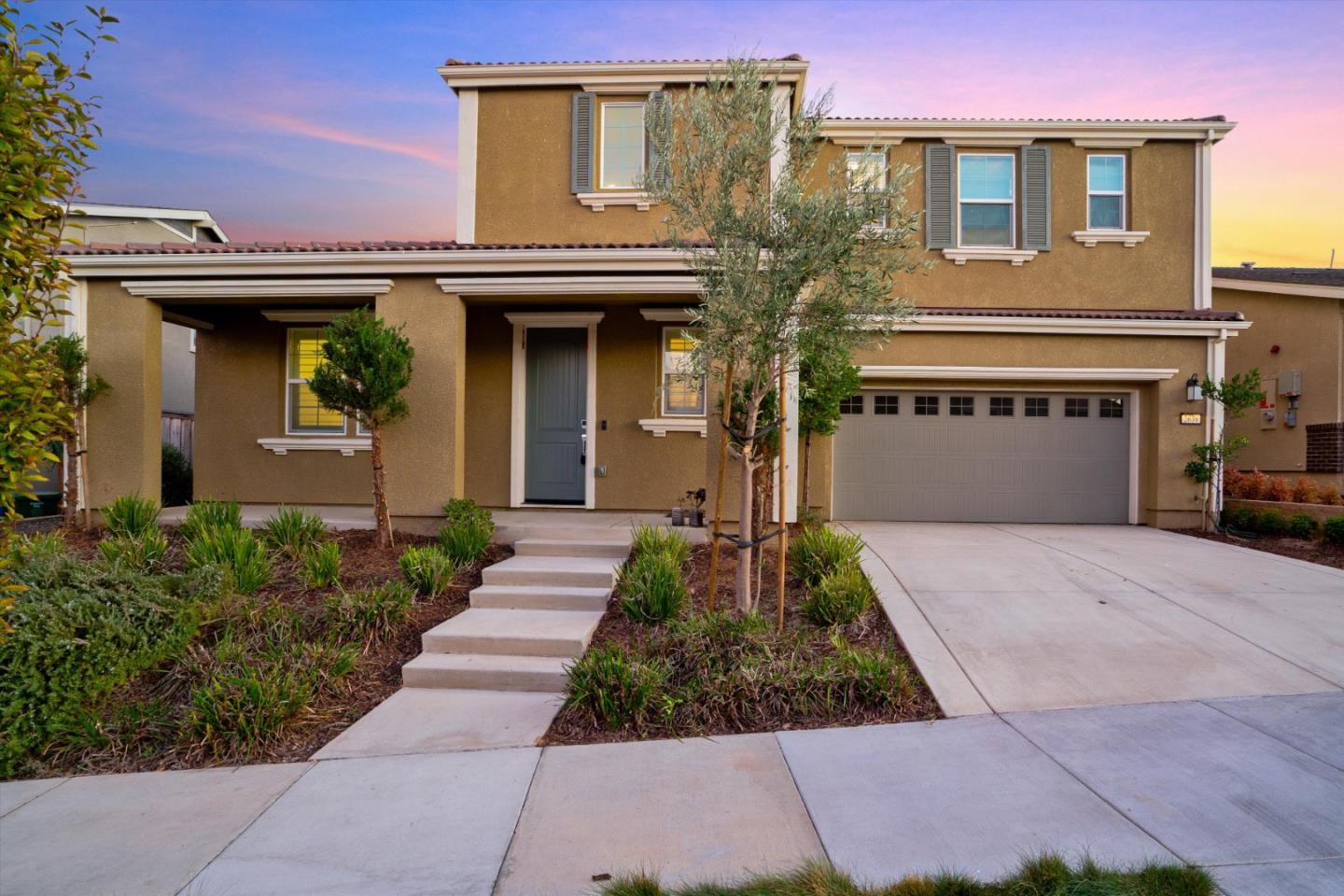 Detail Gallery Image 1 of 47 For 2638 Catspaw Ct, Tracy,  CA 95377 - 5 Beds | 3/1 Baths