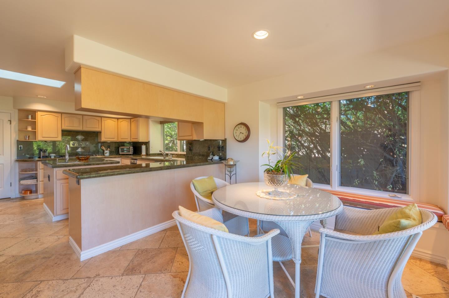 Detail Gallery Image 12 of 27 For 7032 Valley Greens Cir, Carmel,  CA 93923 - 3 Beds | 3/1 Baths