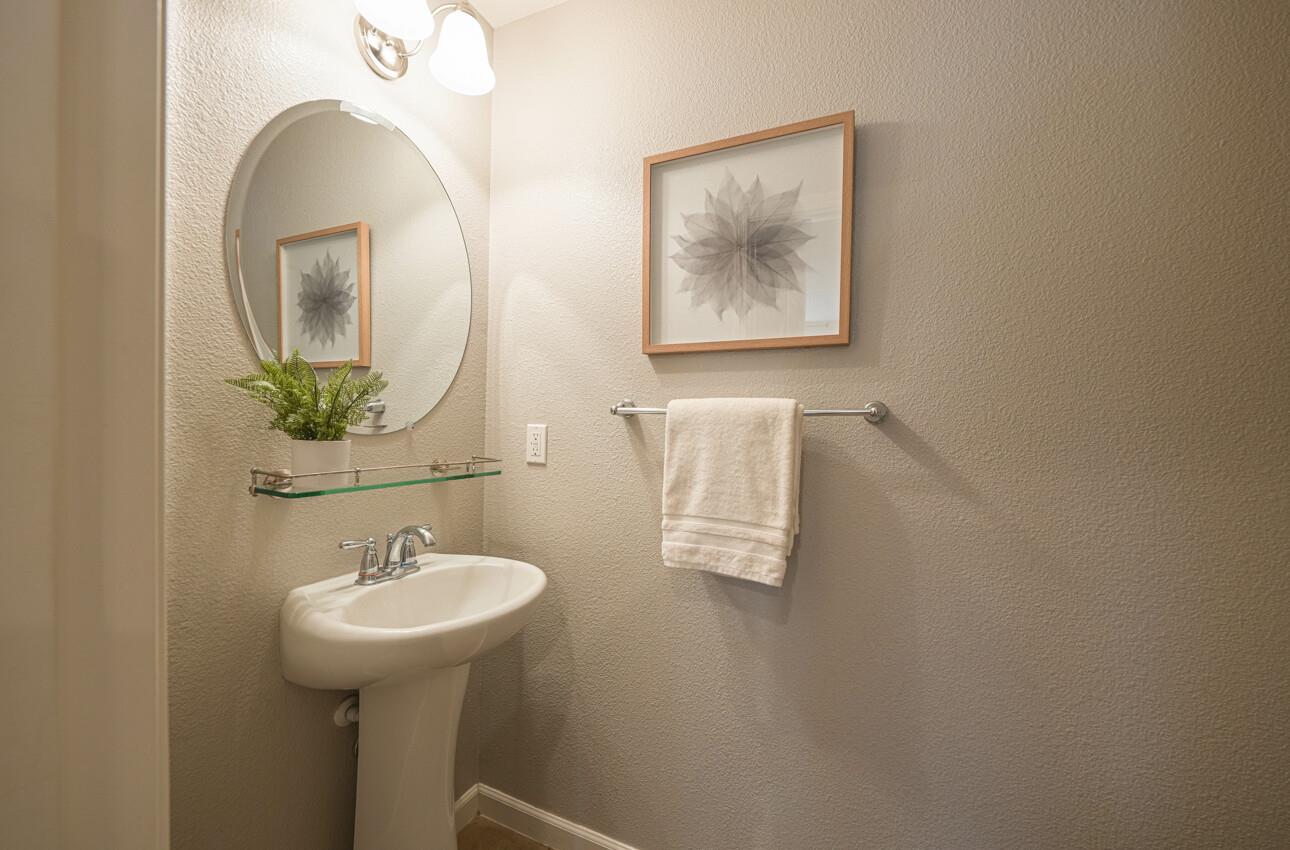 Detail Gallery Image 21 of 47 For 145 Atherton Loop, Aptos,  CA 95003 - 2 Beds | 2/1 Baths