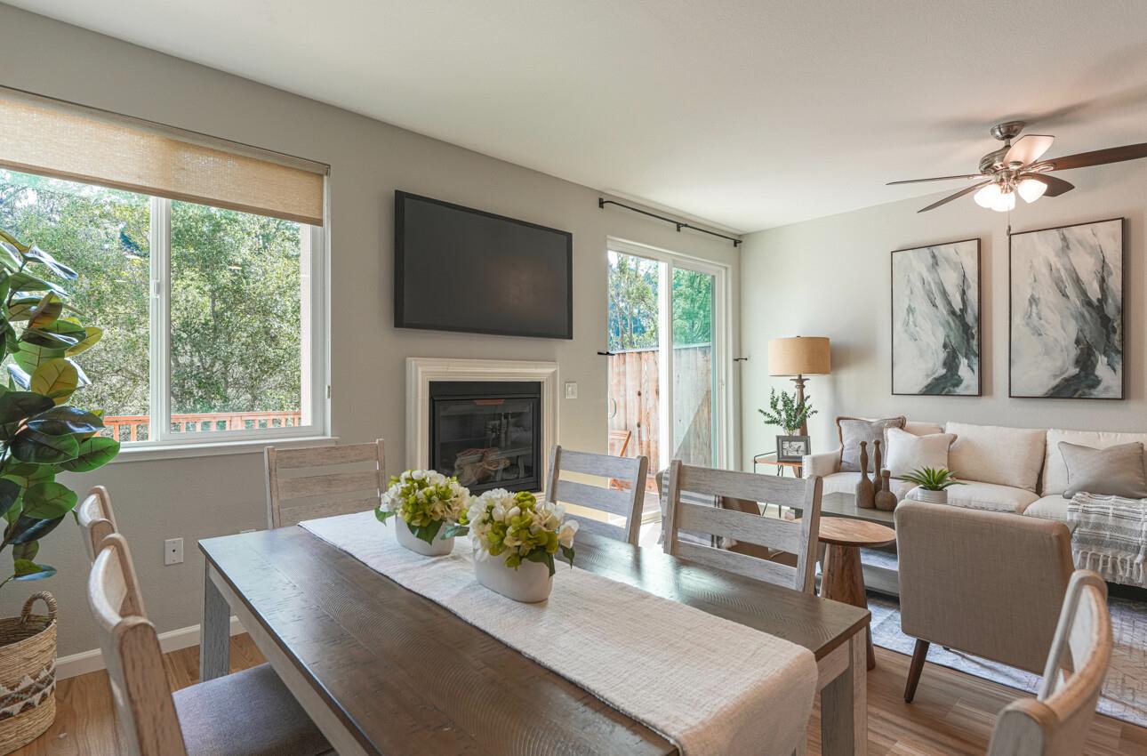 Detail Gallery Image 8 of 47 For 145 Atherton Loop, Aptos,  CA 95003 - 2 Beds | 2/1 Baths