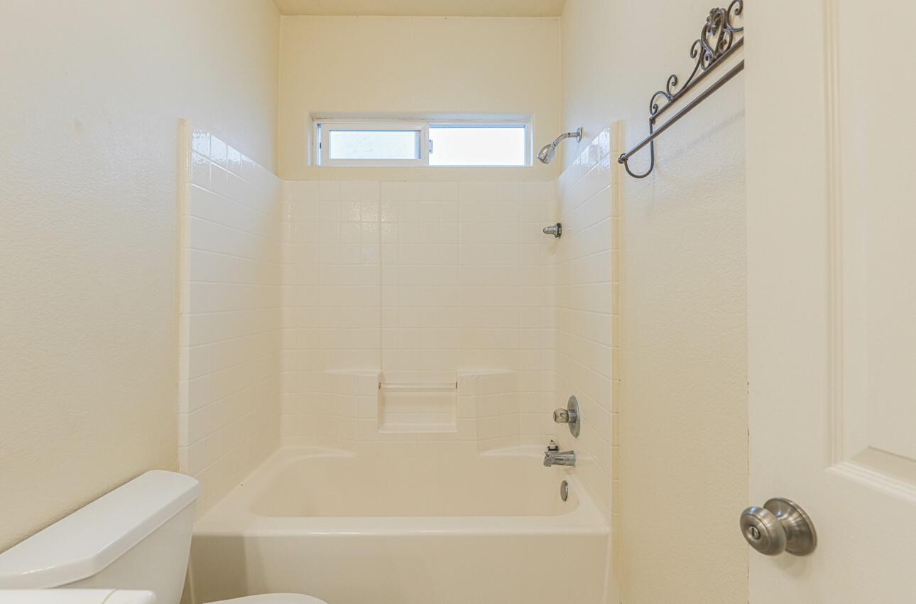 Detail Gallery Image 30 of 34 For 1592 Hughes Way, Salinas,  CA 93905 - 3 Beds | 2 Baths