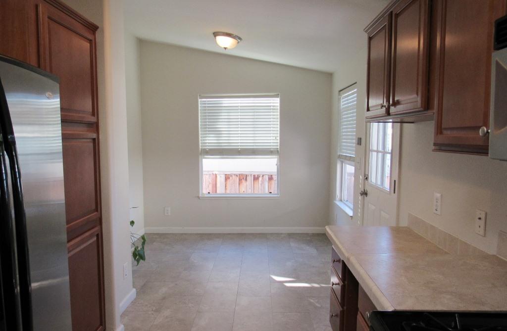 Detail Gallery Image 11 of 25 For 1085 Tasman Dr #690,  Sunnyvale,  CA 94089 - 3 Beds | 2 Baths