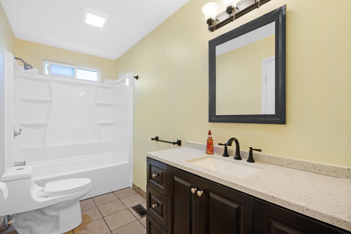 Detail Gallery Image 29 of 36 For 485 Forest Cir, Marina,  CA 93933 - 3 Beds | 2 Baths