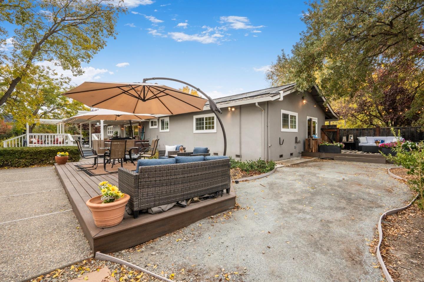 Detail Gallery Image 32 of 51 For 560 W Edmundson Ave, Morgan Hill,  CA 95037 - 4 Beds | 2/1 Baths