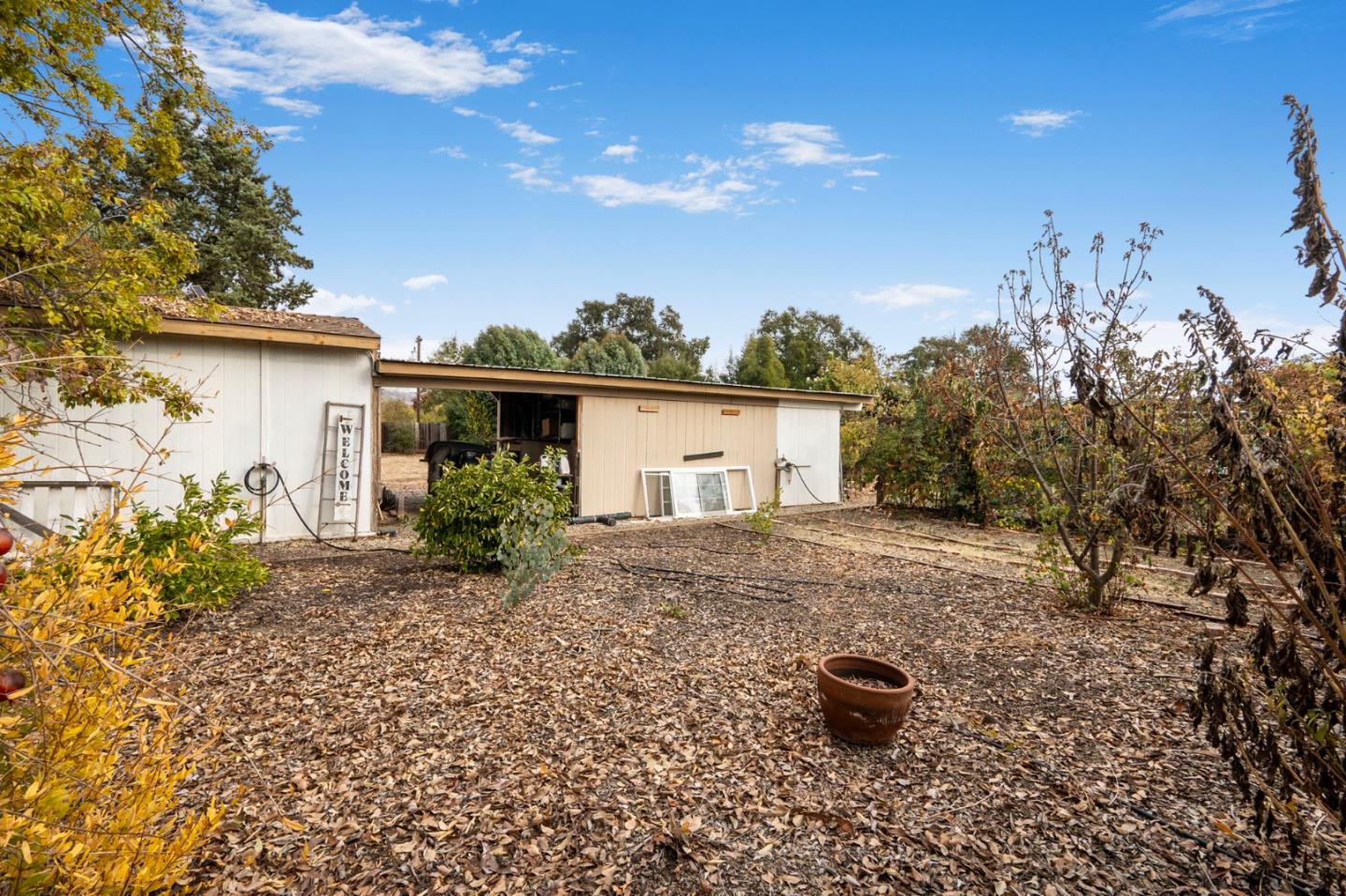 Detail Gallery Image 39 of 51 For 560 W Edmundson Ave, Morgan Hill,  CA 95037 - 4 Beds | 2/1 Baths