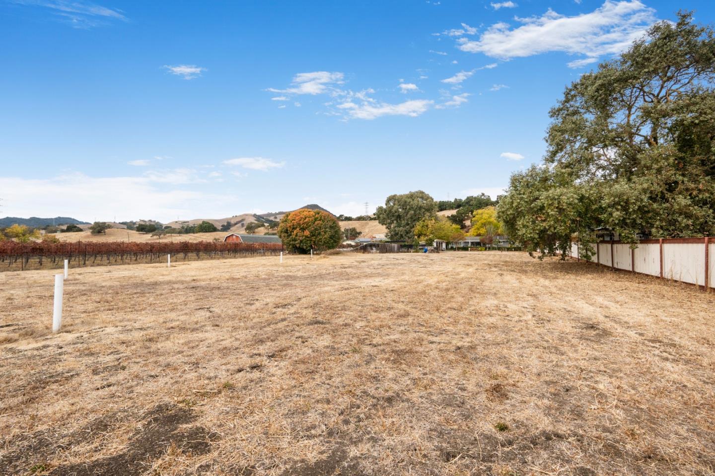 Detail Gallery Image 45 of 51 For 560 W Edmundson Ave, Morgan Hill,  CA 95037 - 4 Beds | 2/1 Baths