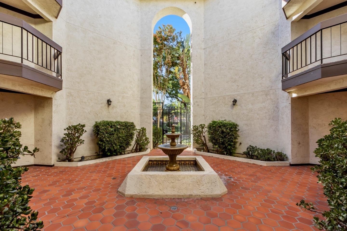 Detail Gallery Image 26 of 39 For 39931 Cedar Blvd #114,  Newark,  CA 94560 - 2 Beds | 2 Baths