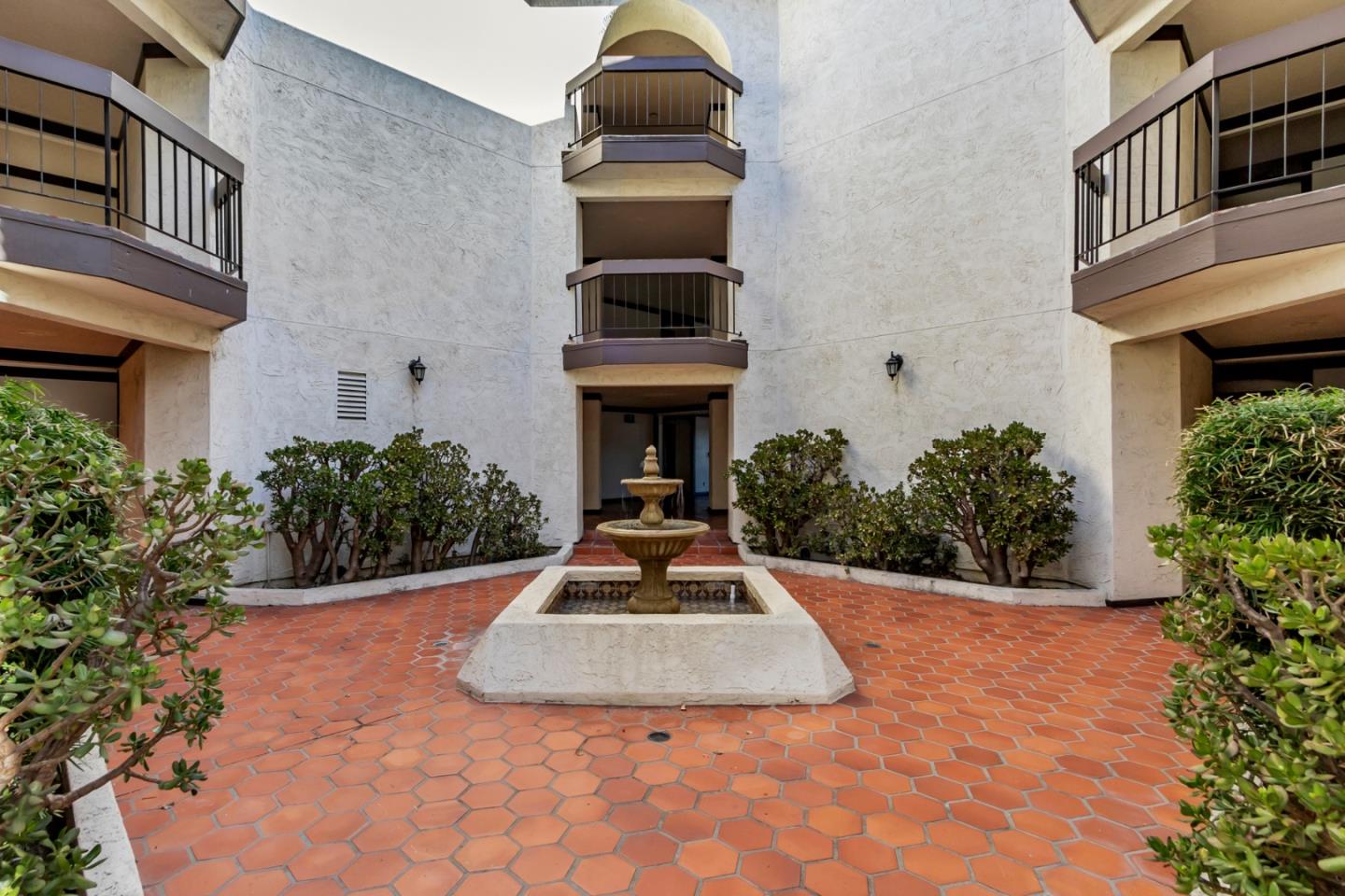 Detail Gallery Image 27 of 39 For 39931 Cedar Blvd #114,  Newark,  CA 94560 - 2 Beds | 2 Baths