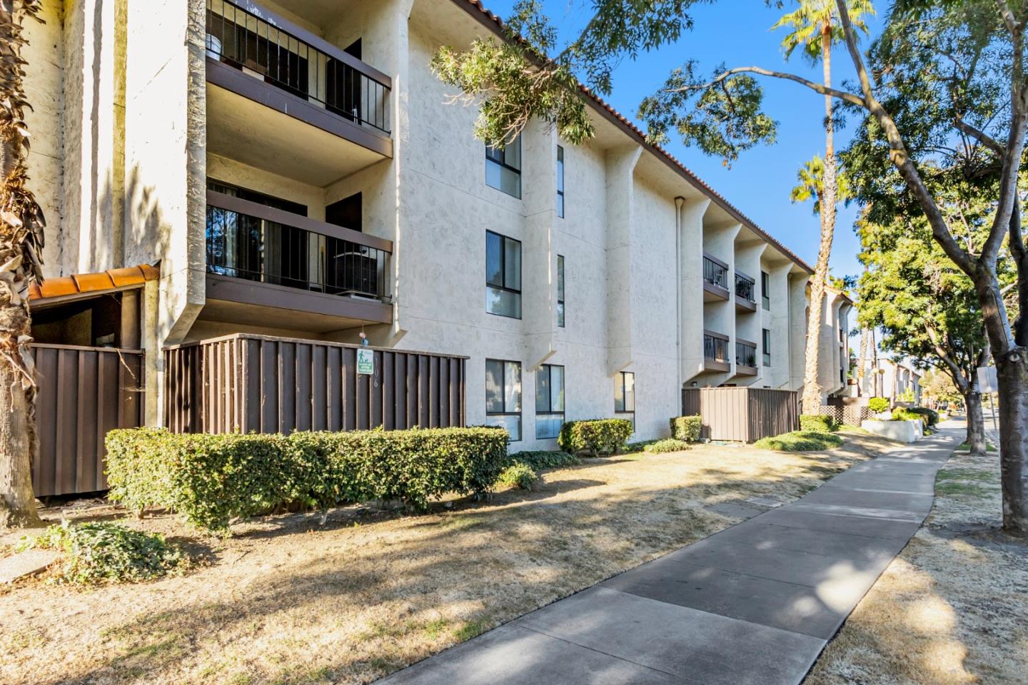 Detail Gallery Image 31 of 39 For 39931 Cedar Blvd #114,  Newark,  CA 94560 - 2 Beds | 2 Baths