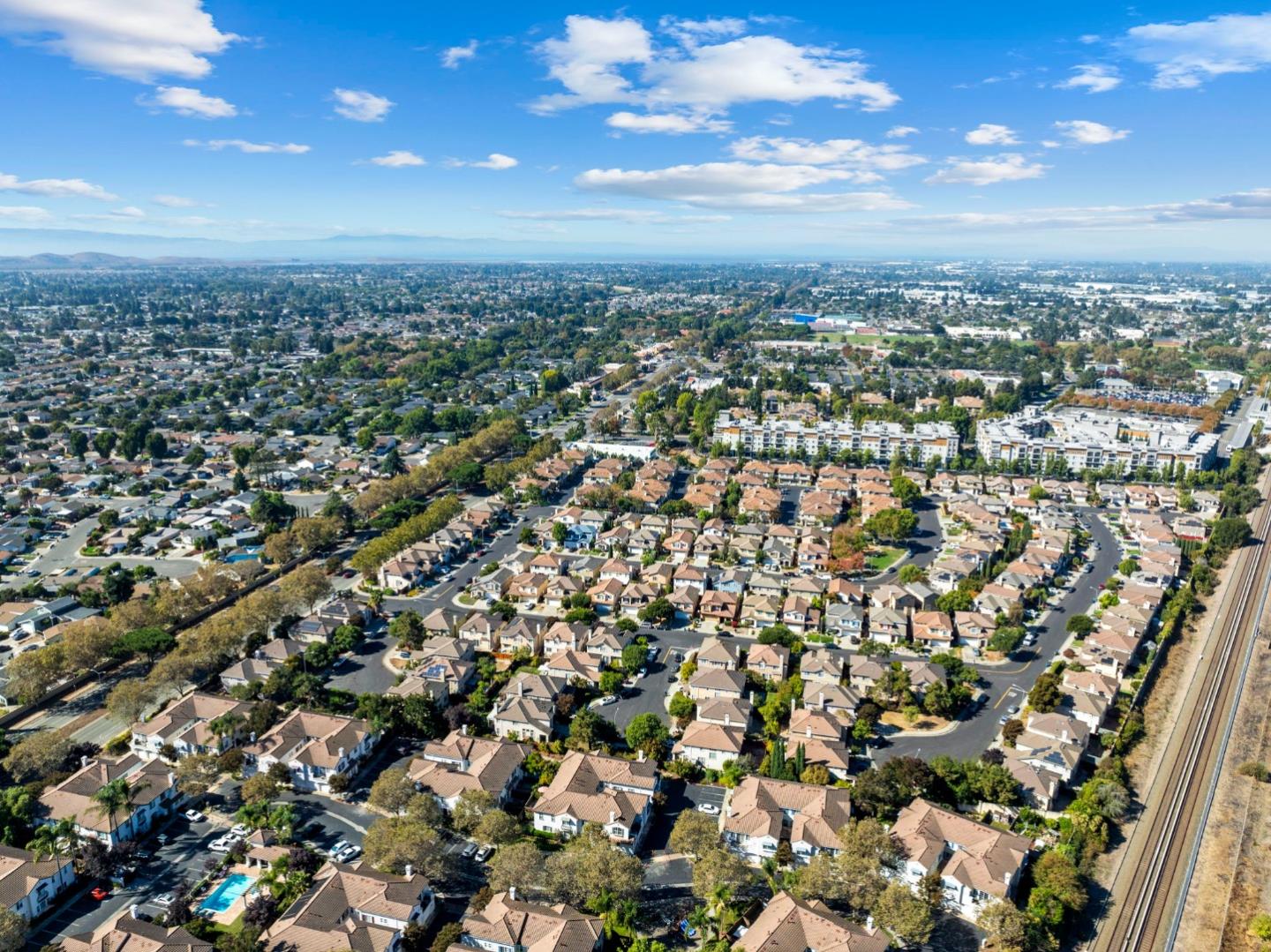 Detail Gallery Image 37 of 39 For 1893 Serpentine Dr, Union City,  CA 94587 - 4 Beds | 2/1 Baths