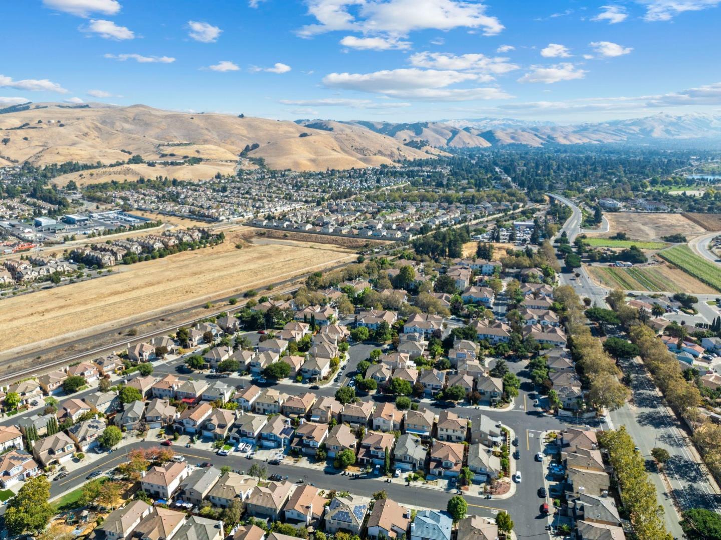 Detail Gallery Image 38 of 39 For 1893 Serpentine Dr, Union City,  CA 94587 - 4 Beds | 2/1 Baths