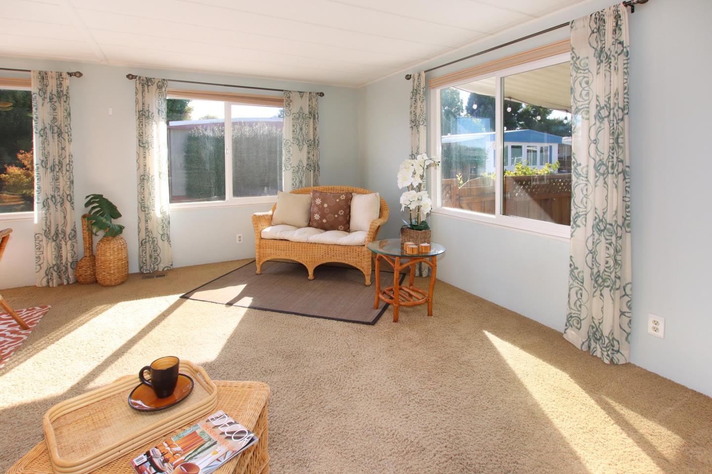 Detail Gallery Image 5 of 28 For 1555 Merrill St #147,  Santa Cruz,  CA 95062 - 2 Beds | 2 Baths