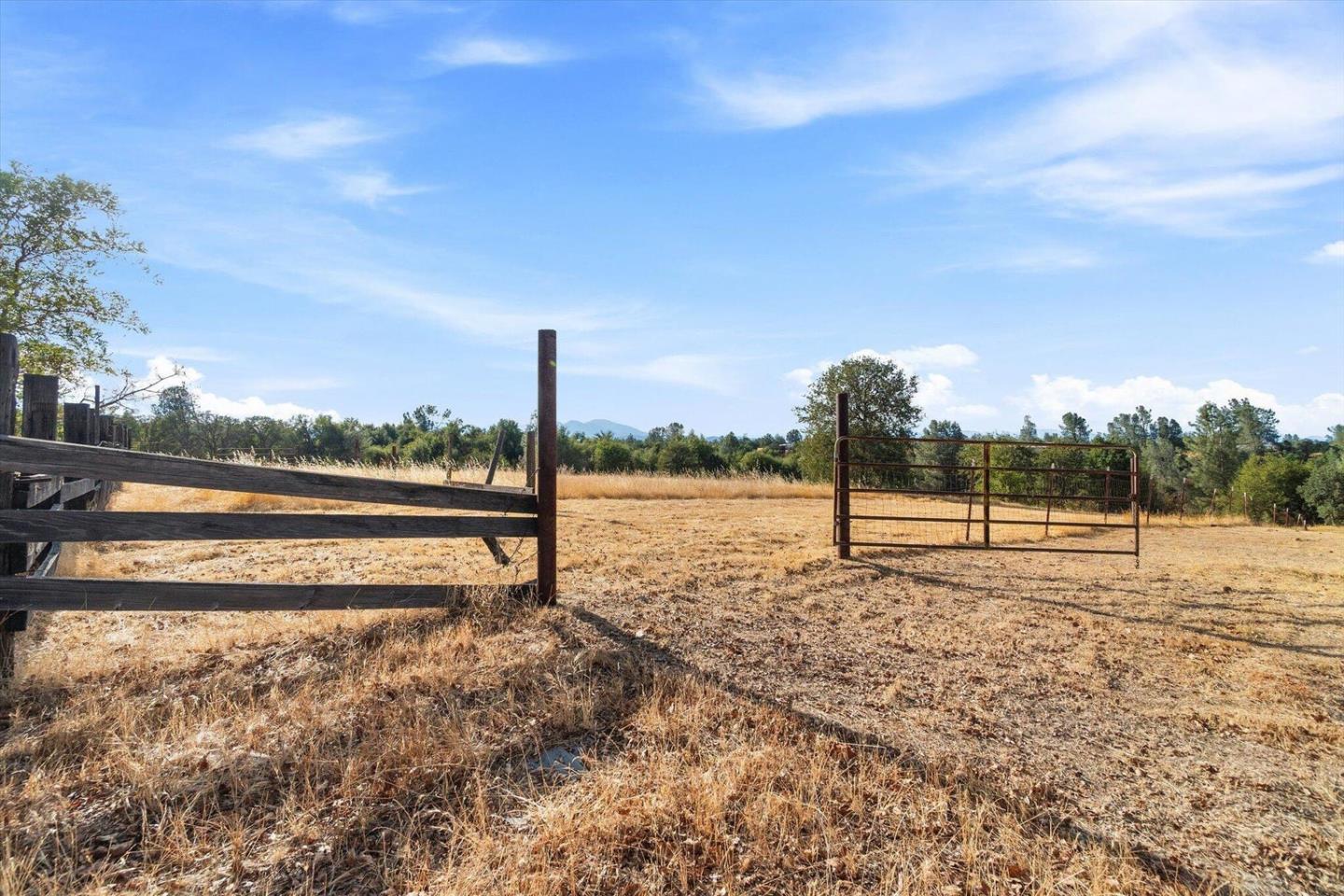 Detail Gallery Image 53 of 62 For 18837 Olinda Rd, Anderson,  CA 96007 - 4 Beds | 3 Baths